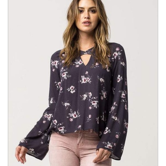 Tilly's Tops - Full Tilt white floral blouse